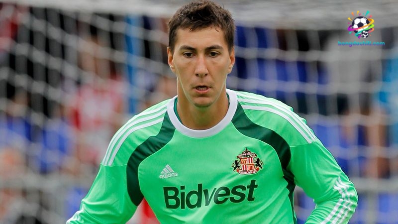Costel Pantilimon có kinh nghiệm bắt bóng uyển chuyển