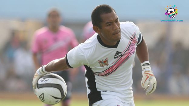 Johnny Vegas Fernández có 45 bàn thắng 