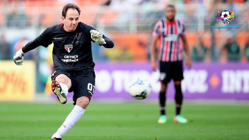 Rogério Ceni ghi bàn tới 131 bàn thắng