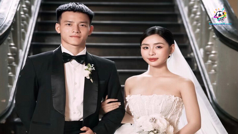 Cô vợ trẻ cùng quê của Thanh Nhàn