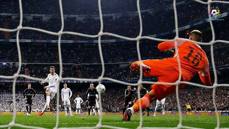 Cristiano Ronaldo là di sản của các pha sút phạt