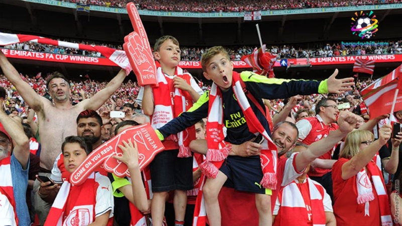 Fan Arsenal có tên gọi là Gooners