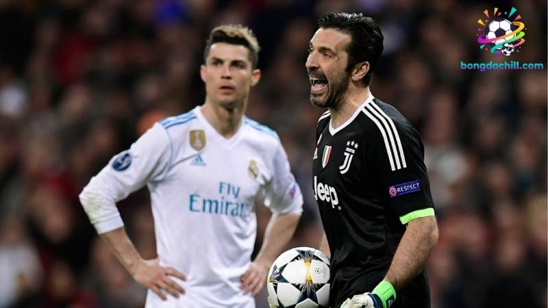 Gianluigi Buffon mệnh danh là huyền thoại của bóng đá Ý