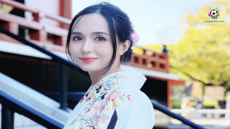 Hậu phương độc lập và luôn kín tiếng của Văn Quyết