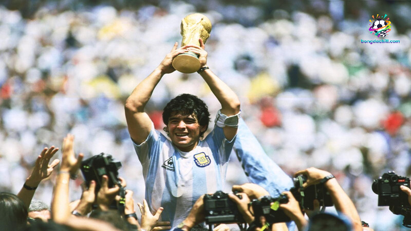 Khoảnh khắc bùng nổ tại sân Azteca