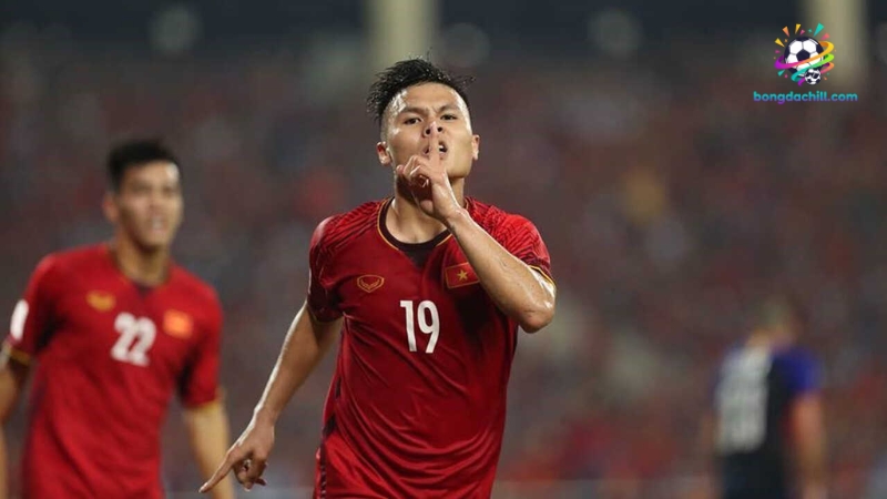 Sự góp mặt của Nguyễn Quang Hải và các cầu thủ trẻ khác đang ở vị trí giữa 