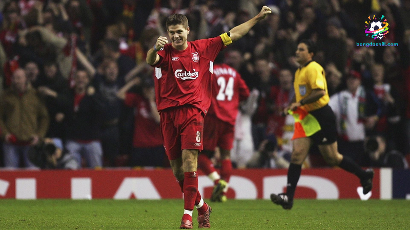 Steven Gerrard với pha nã đại bác vào lưới Olympiacos